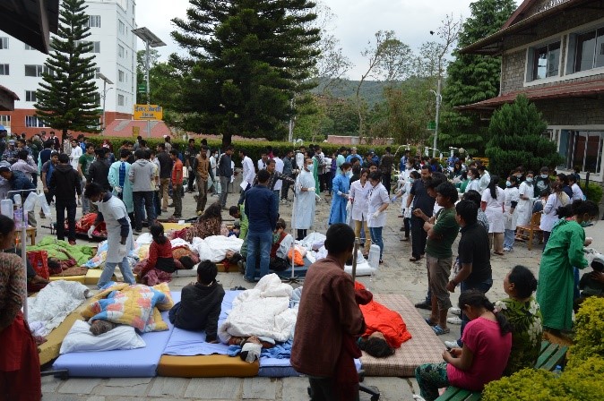 Second day of the earthquake in front of the main hospital building. Photo credit: Dhulikhel Hospital 